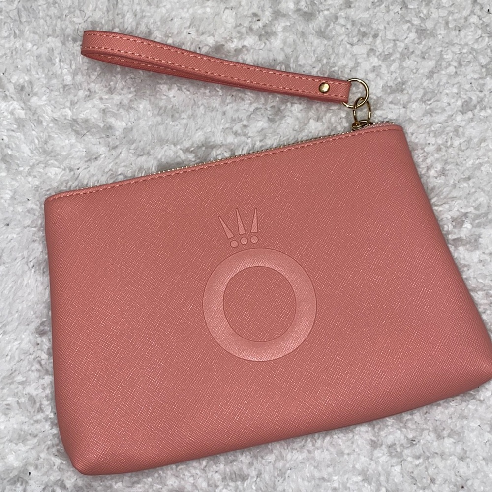 Pandora wristlet